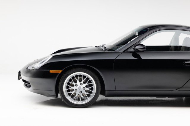 Used 2001 Porsche 911 Carrera image 21