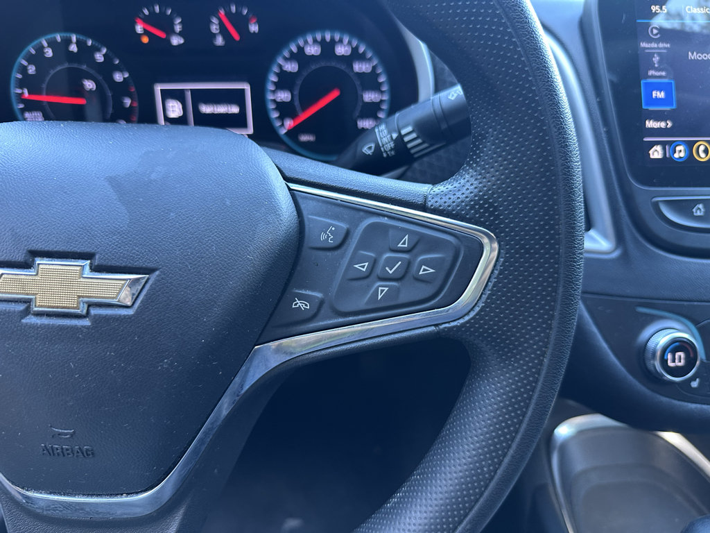 Used 2023 Chevrolet Malibu LT FWD image 18