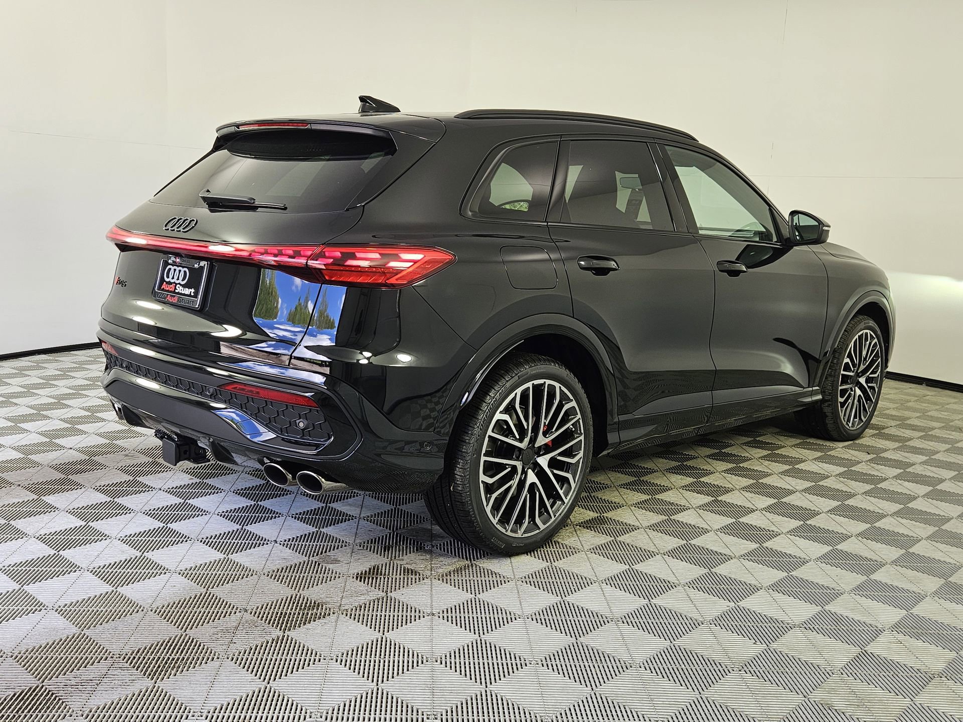 New 2026 Audi SQ5 Premium Plus AWD/4WD image 7