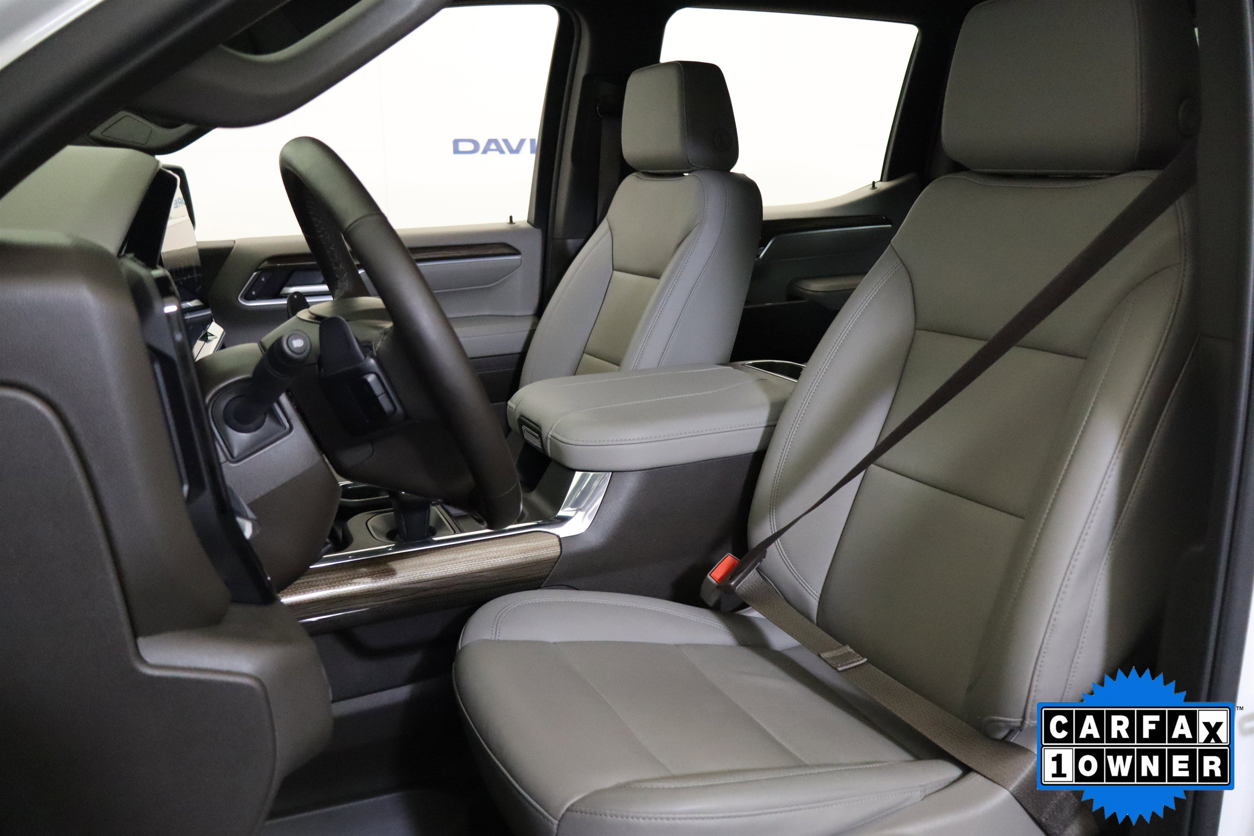 Used 2025 Chevrolet Silverado 1500 LT w/ Leather Package image 20