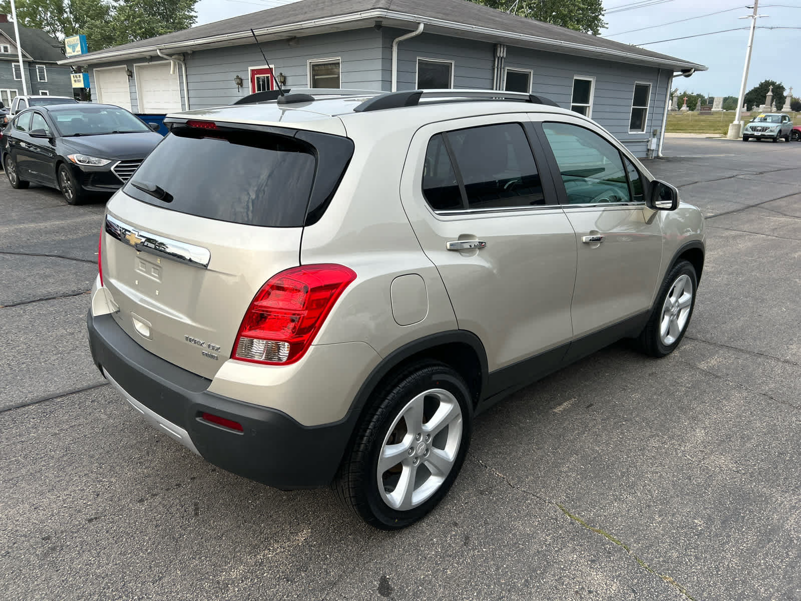 Used 2016 Chevrolet Trax LTZ AWD/4WD image 3