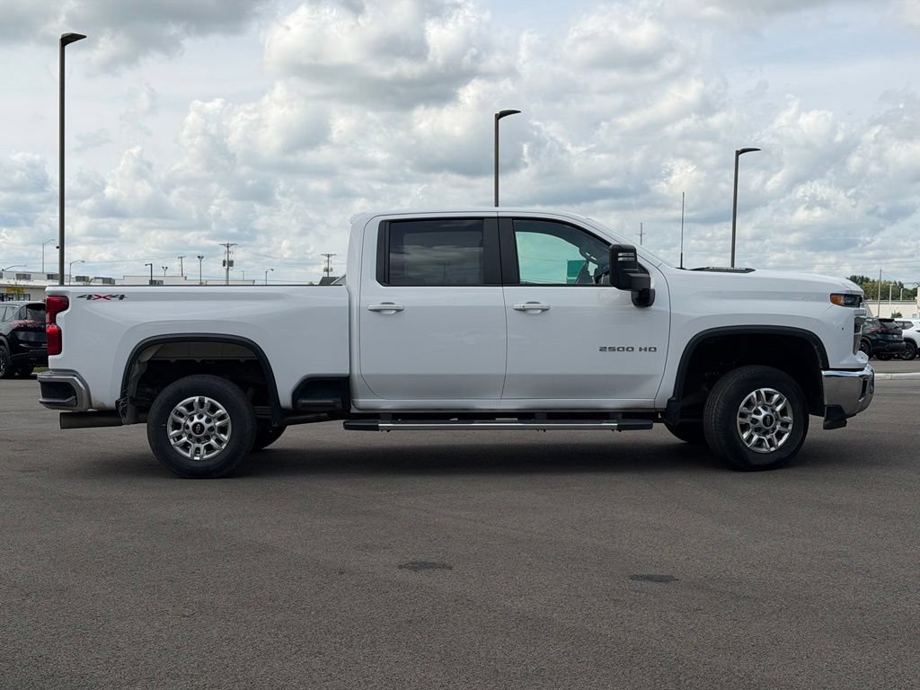 Used 2025 Chevrolet Silverado 2500 LT w/ Convenience Package AWD/4WD image 6