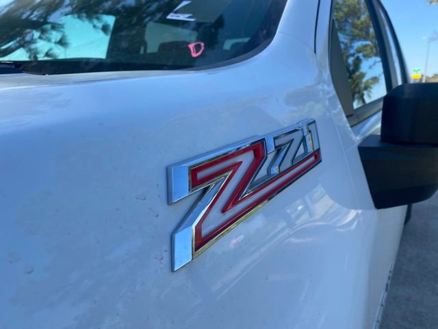 Used 2023 Chevrolet Silverado 2500 LT image 4