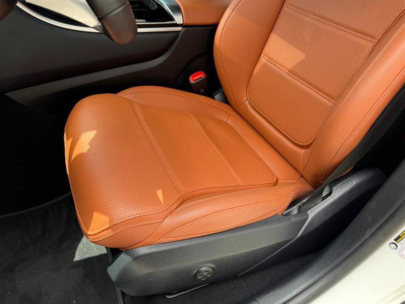 Used 2023 Mercedes-Benz GLC 300 image 15