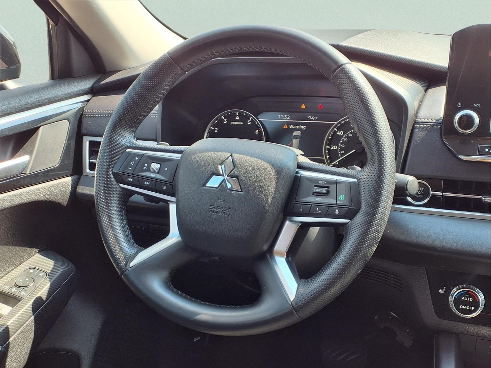 Used 2024 Mitsubishi Outlander SE FWD image 15