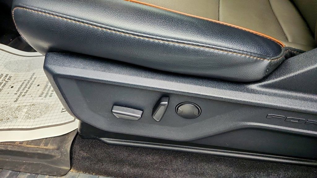 Used 2025 Ford F150 Lariat w/ Equipment Group 501A Mid AWD/4WD image 11