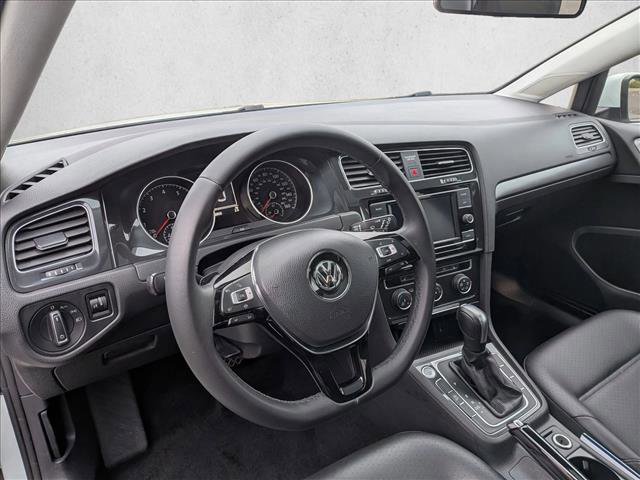 Used 2021 Volkswagen Golf 4-Door image 10
