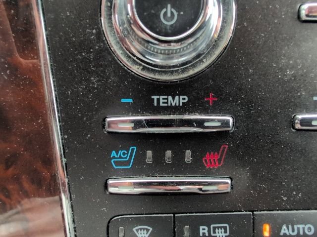 Used 2016 Lincoln Navigator Select AWD/4WD image 25