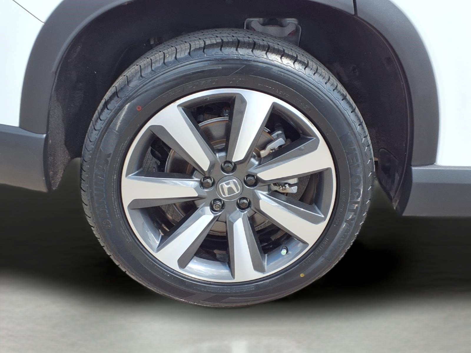 Used 2024 Honda Pilot Touring image 9