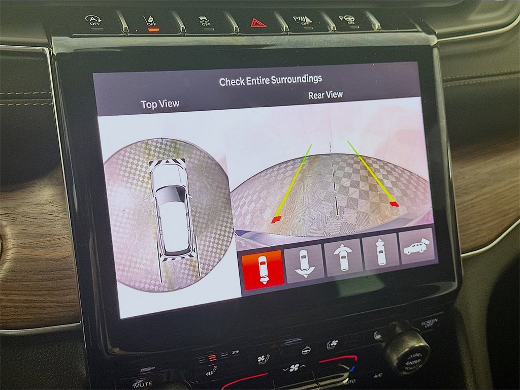 Used 2023 Jeep Grand Cherokee Summit image 20