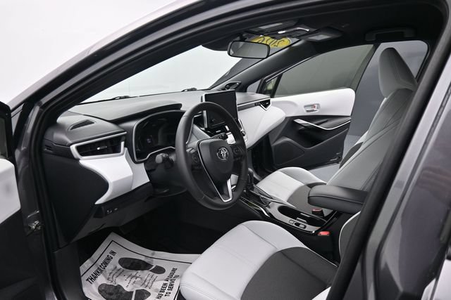 Used 2026 Toyota Corolla XSE FWD image 16