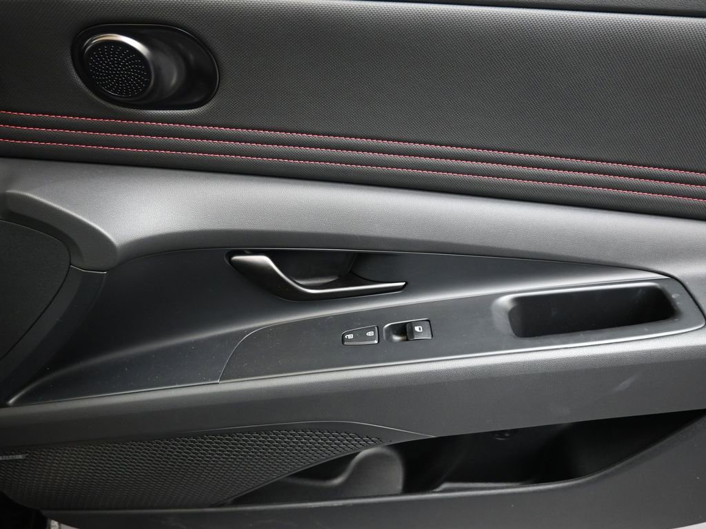 Certified 2025 Hyundai Elantra N Line image 11