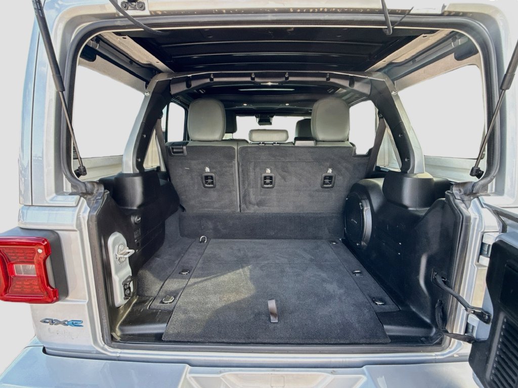 Used 2024 Jeep Wrangler High Altitude AWD/4WD image 30