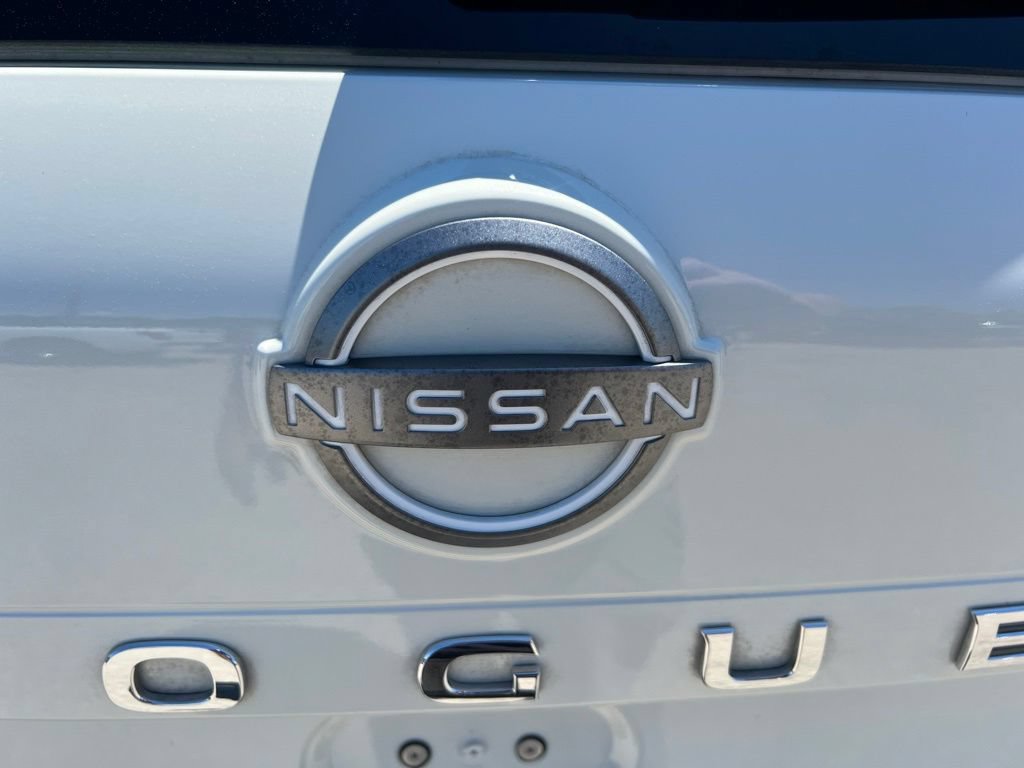 Certified 2023 Nissan Rogue SV AWD/4WD image 32