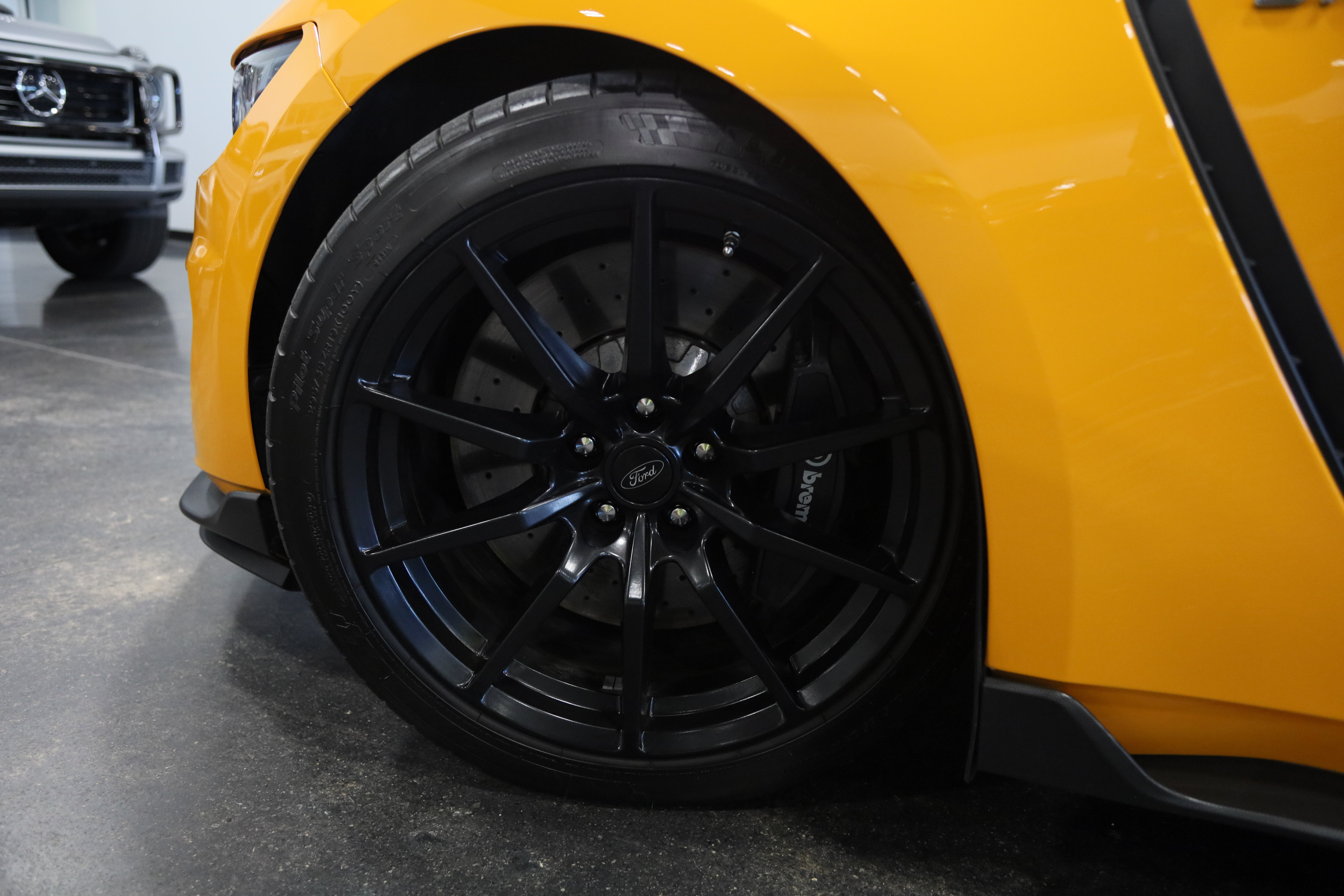Used 2018 Ford Mustang Shelby GT350 w/ Electronics Package RWD image 13