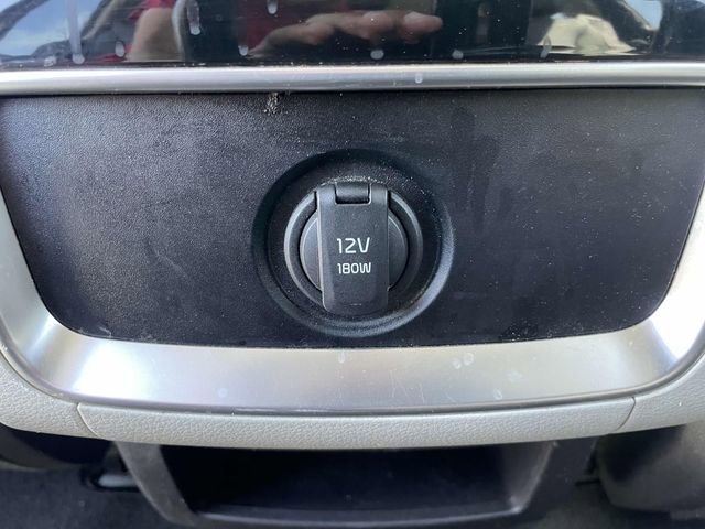 Used 2022 Kia Carnival EX FWD image 20