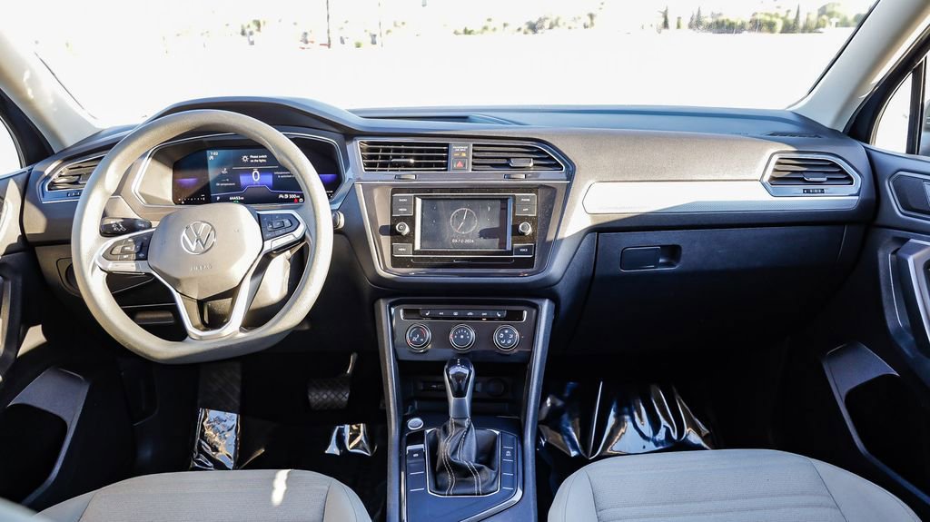Used 2022 Volkswagen Tiguan S image 15