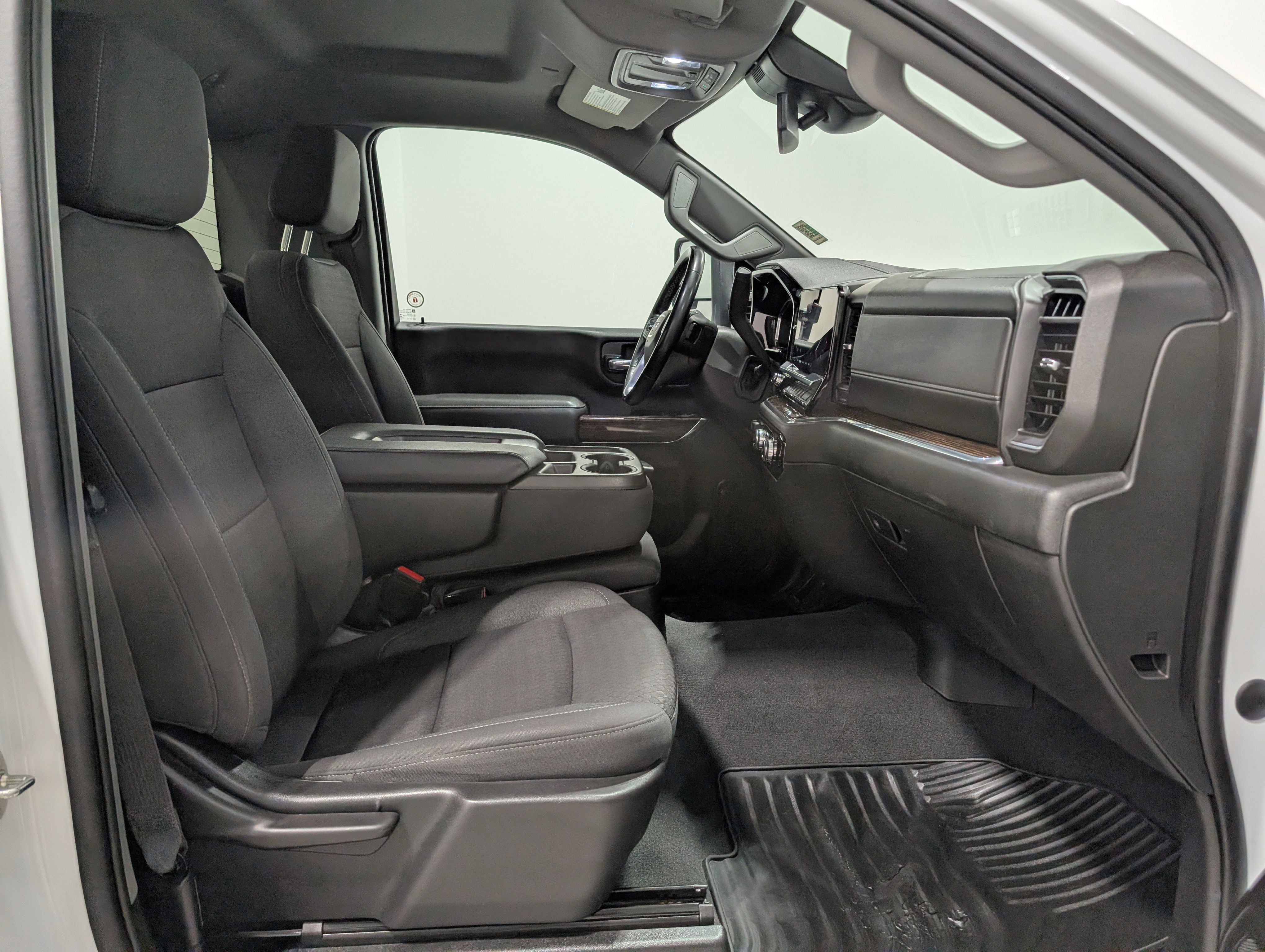 Used 2024 GMC Sierra 2500 SLE w/ SLE Convenience Package image 19