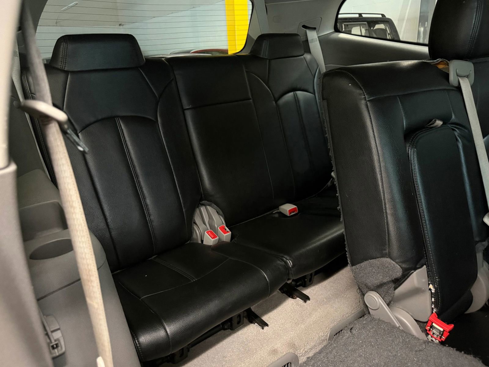 Used 2015 Chevrolet Traverse LS FWD image 21