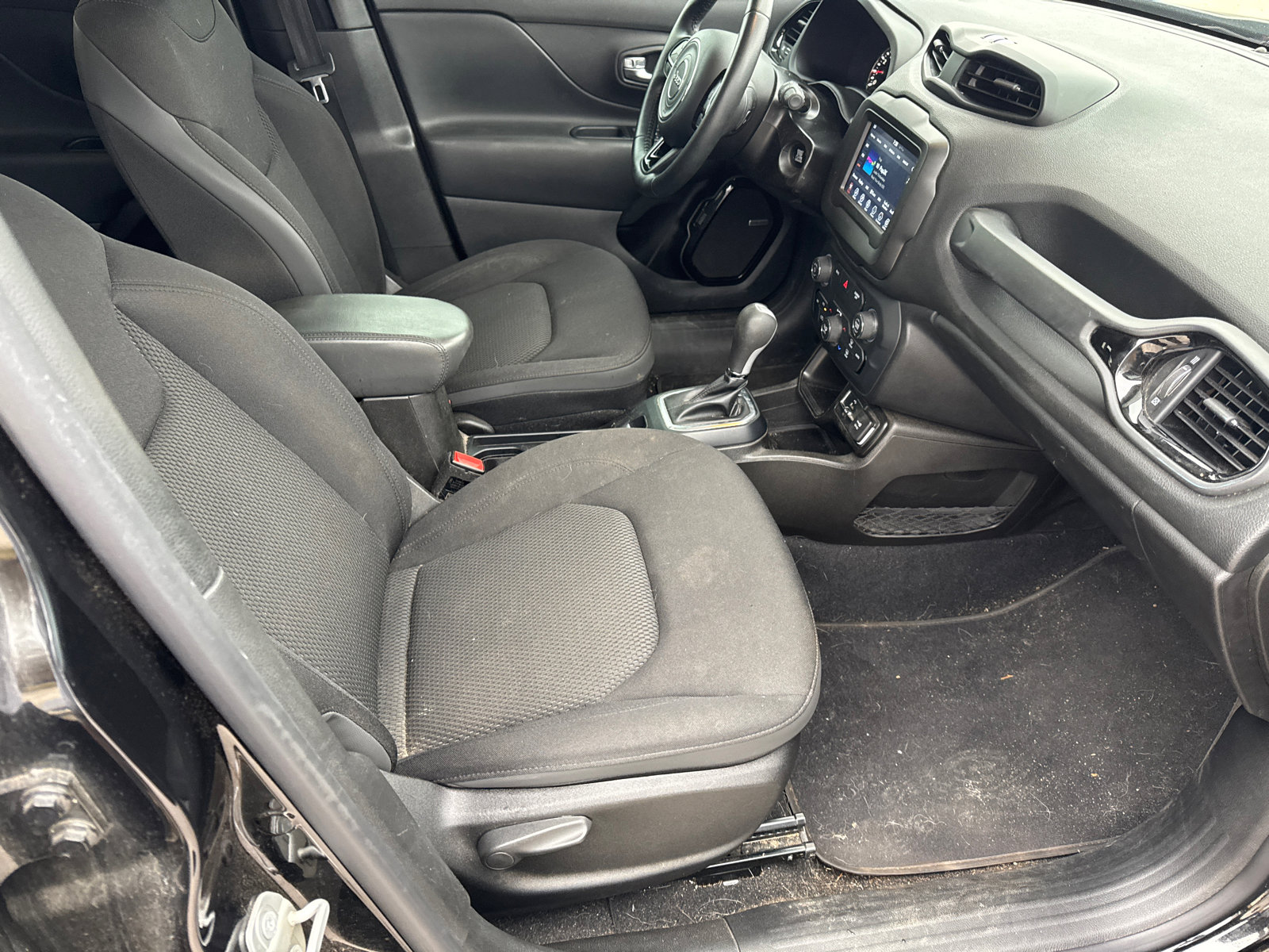 Used 2020 Jeep Renegade Altitude image 13