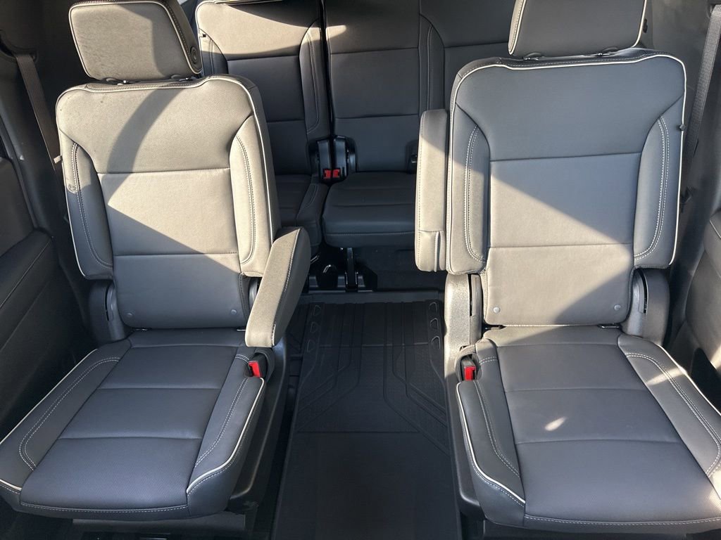 New 2026 Chevrolet Suburban Premier w/ Sun And Tow Package image 30