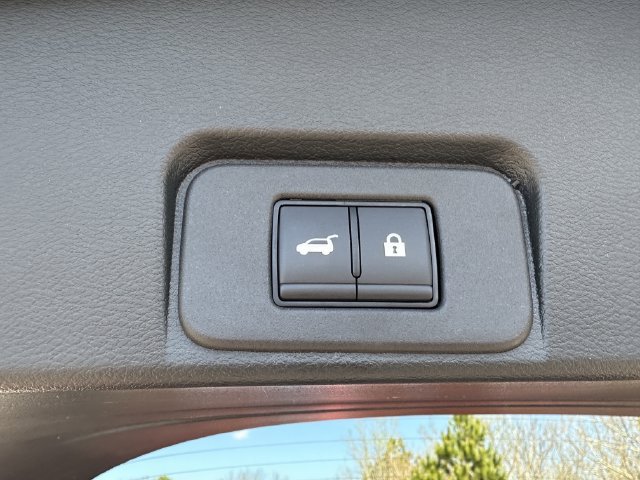 Certified 2025 Nissan Rogue SL AWD/4WD image 21