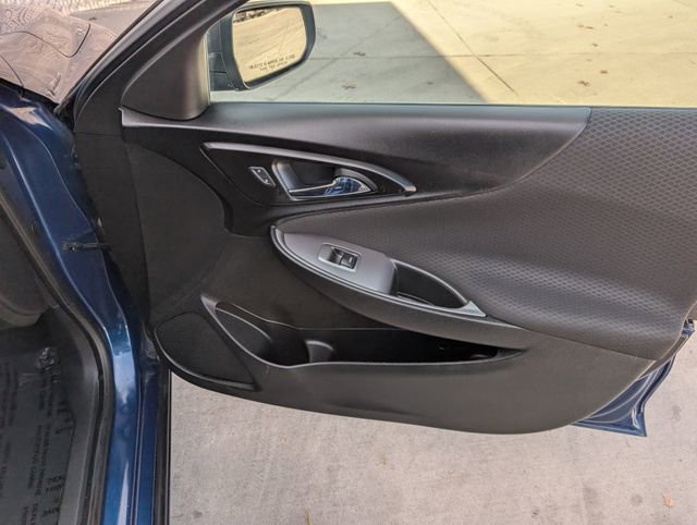 Used 2019 Chevrolet Malibu LS image 30