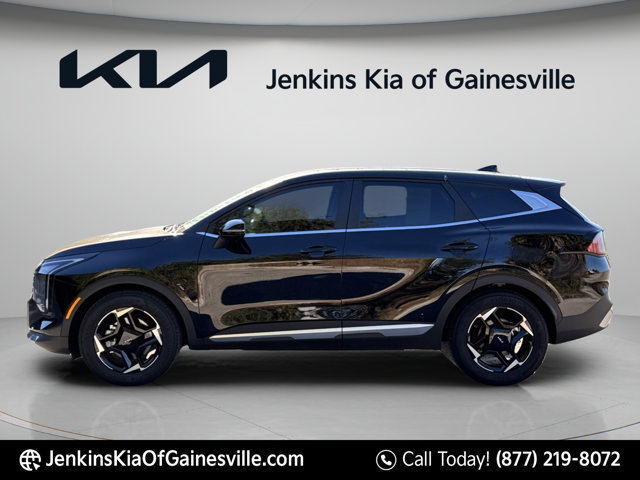 Used 2026 Kia Sportage EX FWD image 4