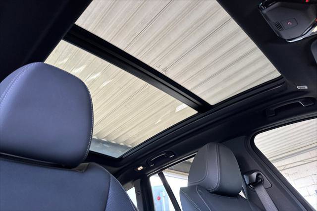 Used 2023 BMW X3 sDrive30i w/ Premium Package image 16