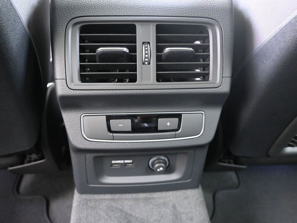 Certified 2025 Audi Q5 2.0T Premium Plus w/ Premium Plus Package image 20