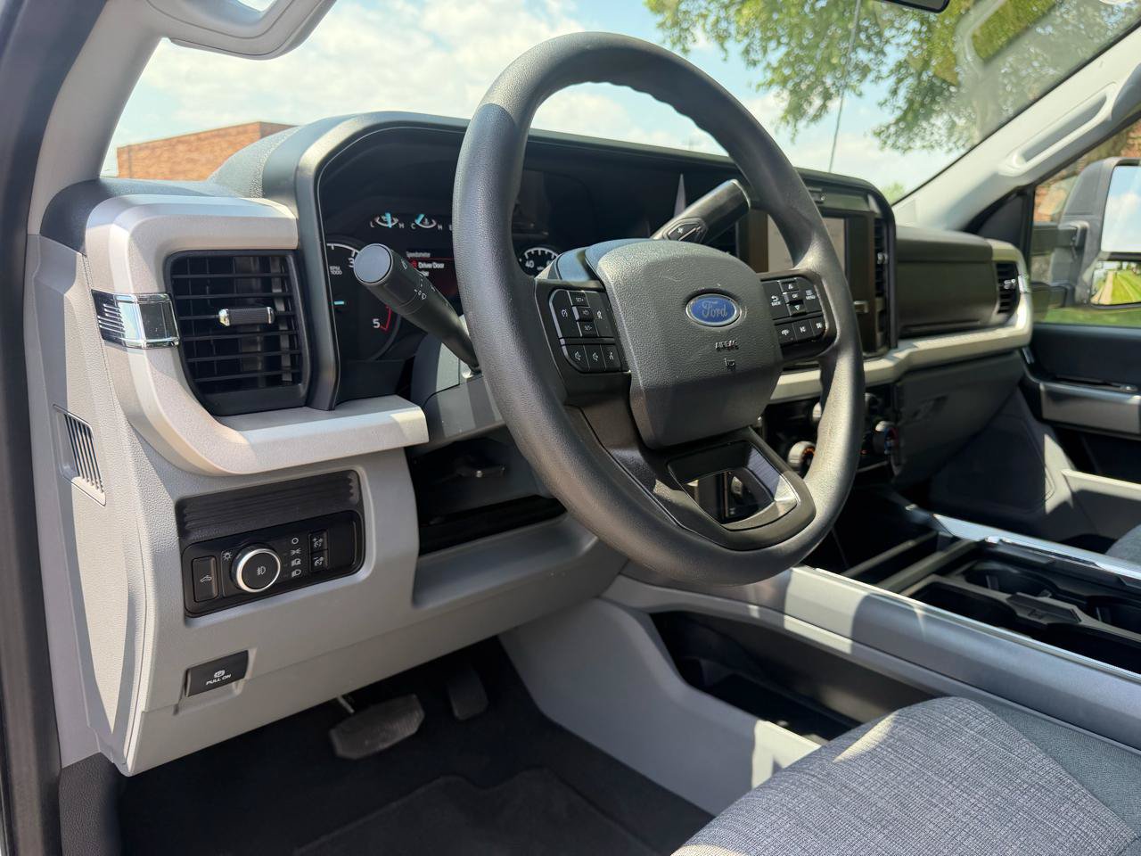 Used 2025 Ford F250 XLT w/ FX4 Off-Road Package AWD/4WD image 20