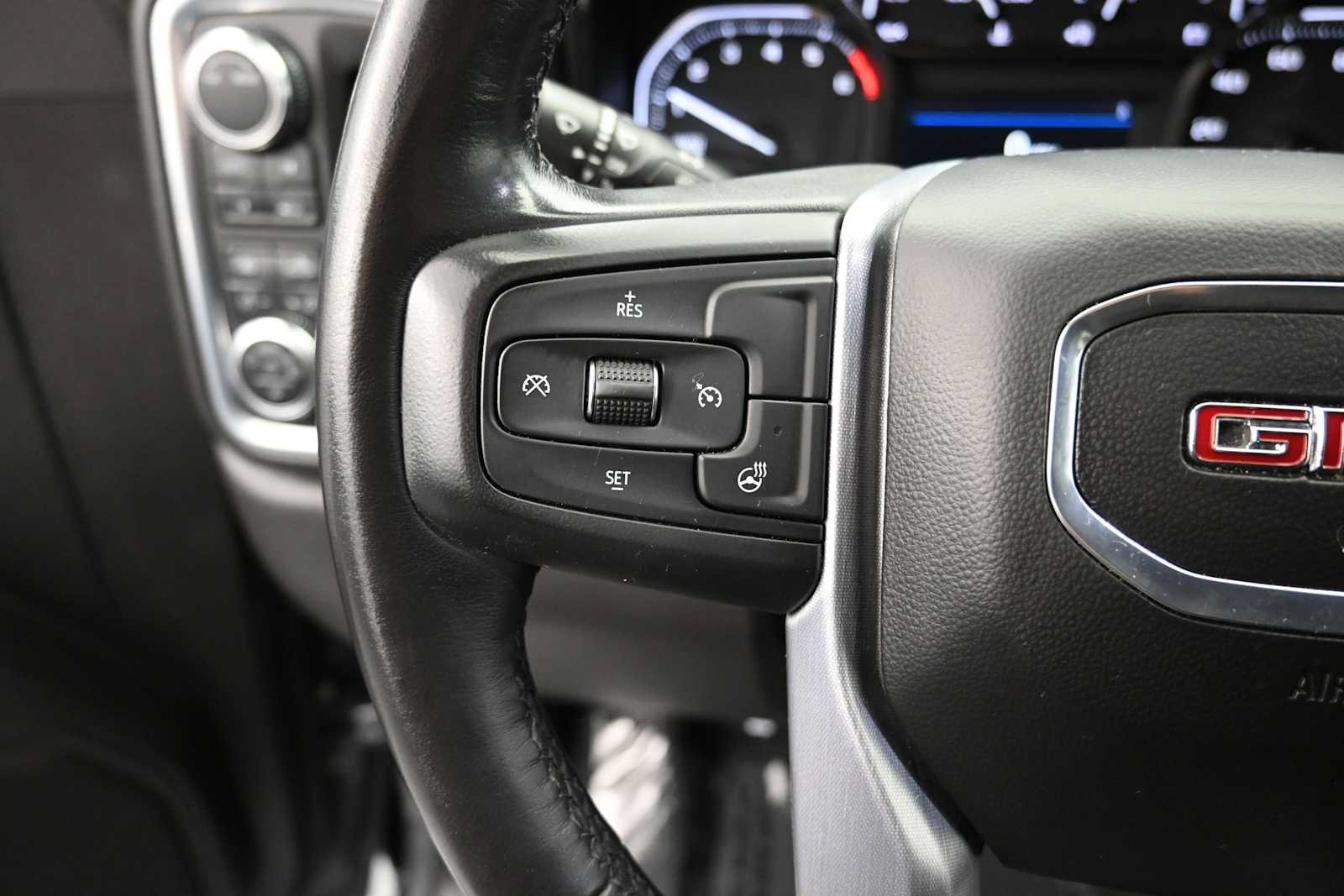 Used 2021 GMC Sierra 1500 SLT w/ SLT Convenience Package AWD/4WD image 10