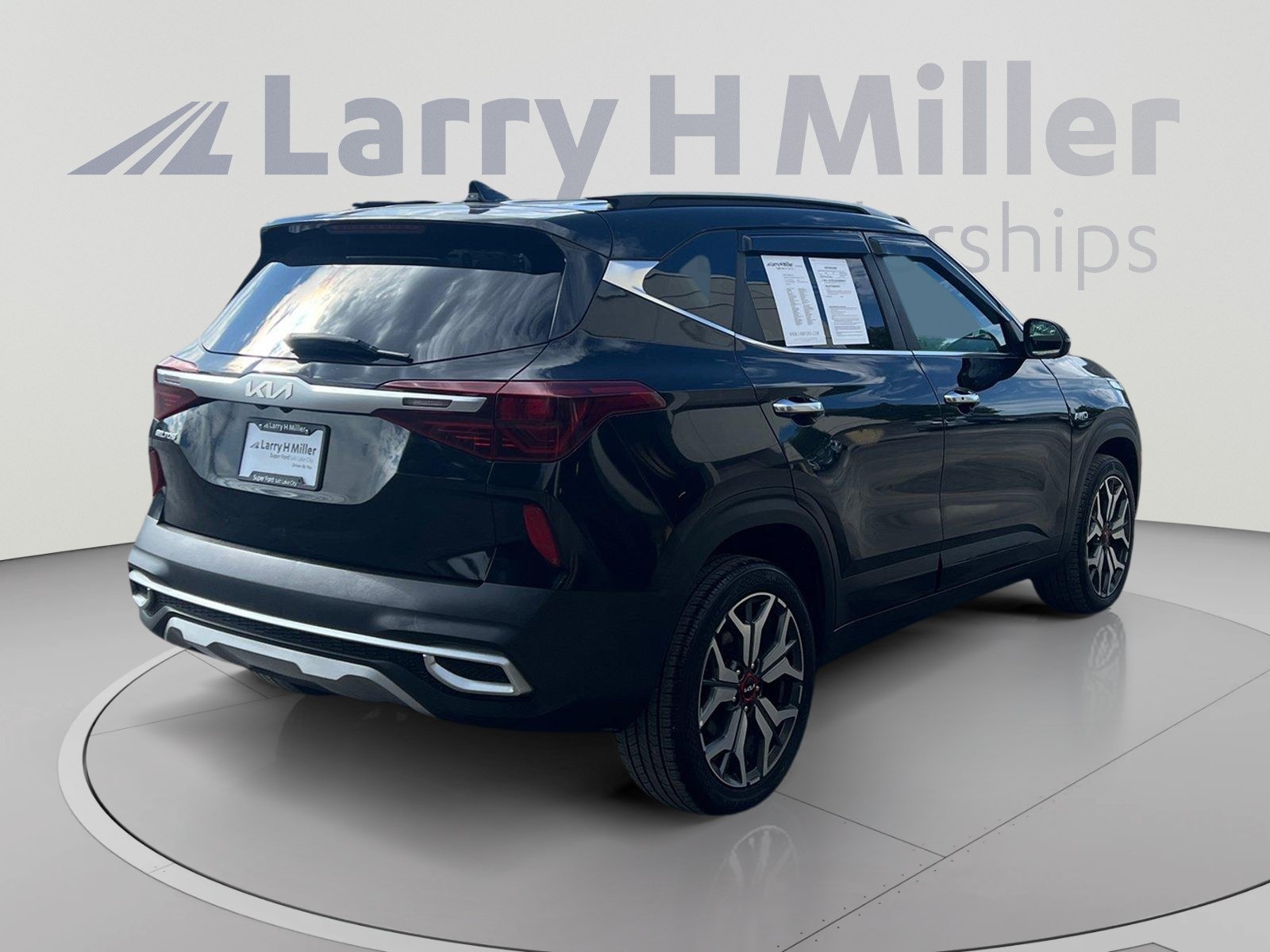 Used 2022 Kia Seltos SX AWD/4WD image 5