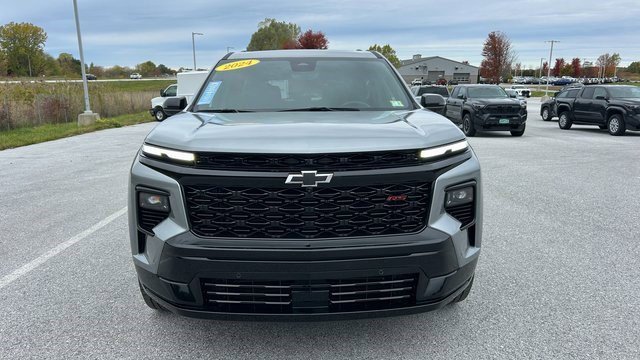 Certified 2024 Chevrolet Traverse RS w/ LPO, Floor Liner Package image 11