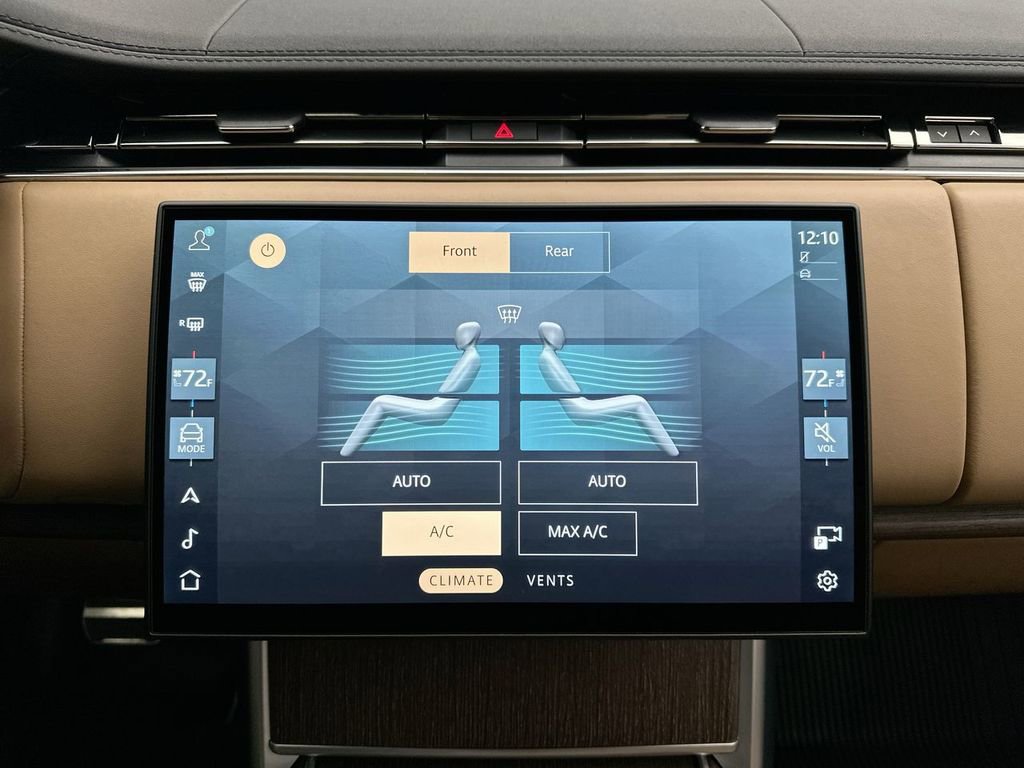 Used 2024 Land Rover Range Rover SE image 14