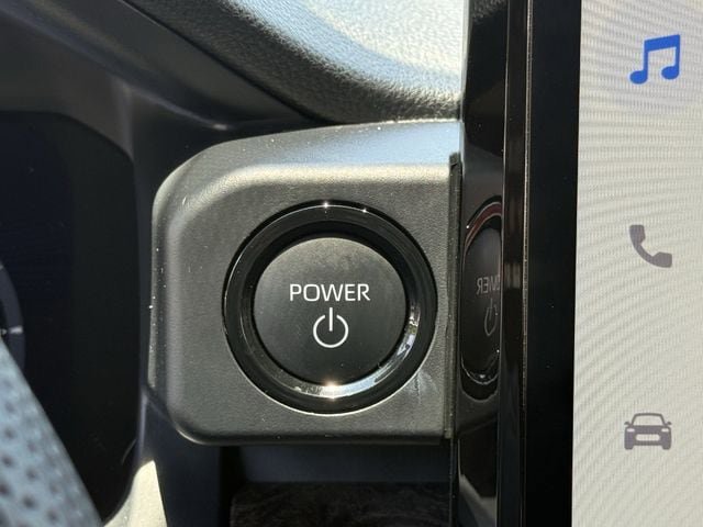 Used 2024 Toyota Tacoma Limited AWD/4WD image 25
