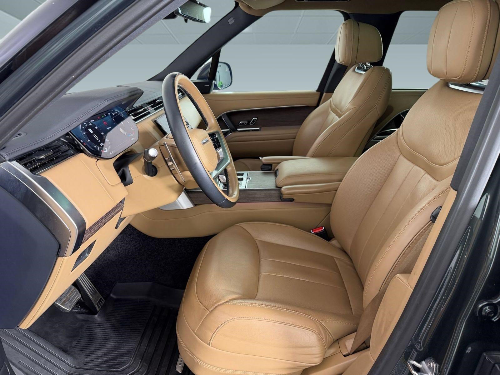 Used 2023 Land Rover Range Rover SE AWD/4WD image 5