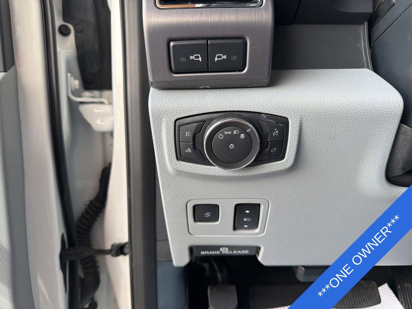 Used 2022 Ford F350 Limited AWD/4WD image 12