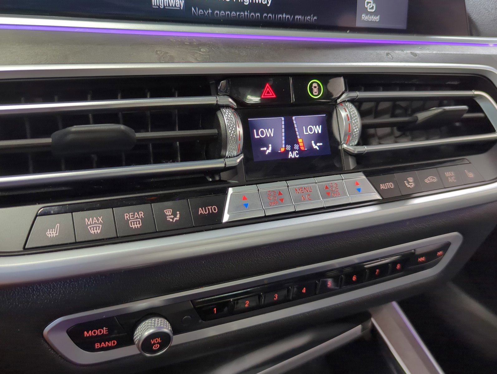 Used 2022 BMW X5 xDrive40i w/ Premium Package image 23