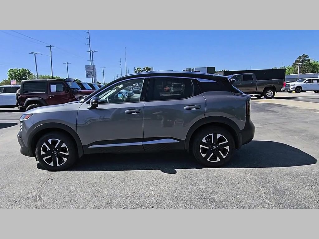 Used 2025 Nissan Kicks SR AWD/4WD image 26