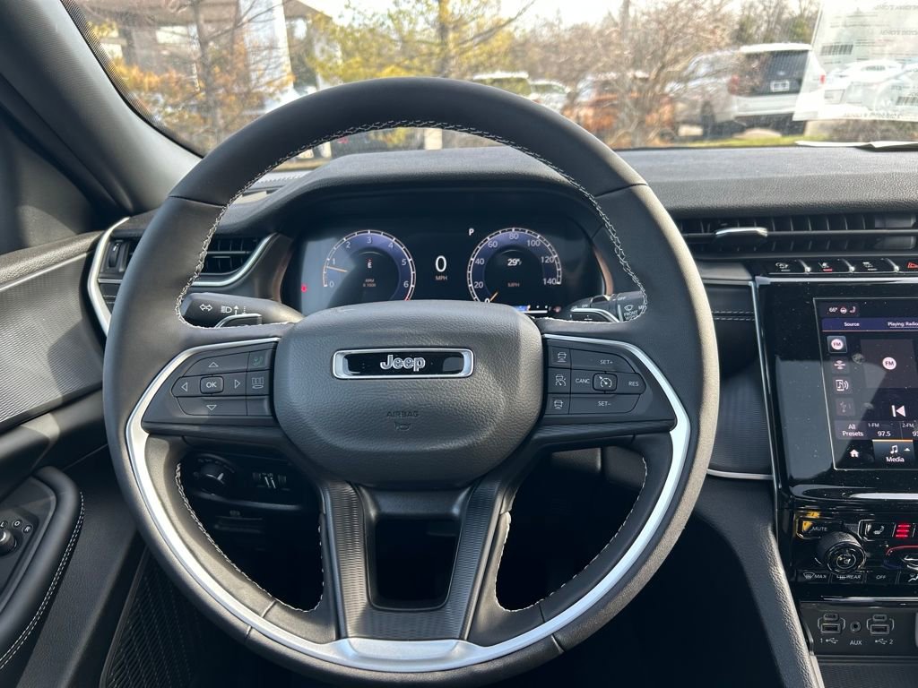 New 2025 Jeep Grand Cherokee L Altitude image 11