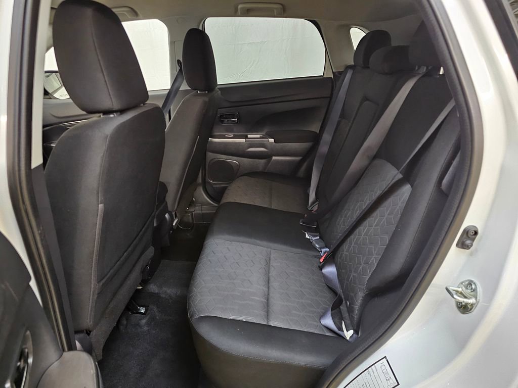 Used 2021 Mitsubishi Outlander Sport SE image 16