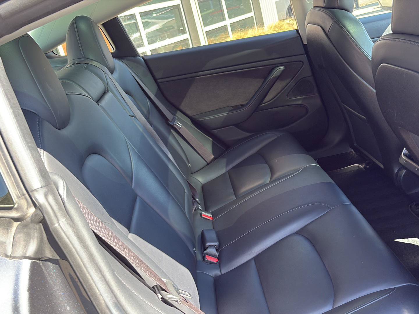 Used 2018 Tesla Model 3 Long Range AWD/4WD image 22