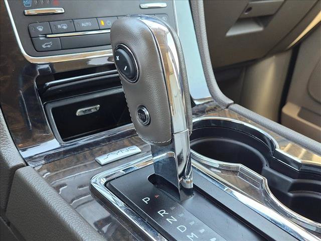 Used 2017 Lincoln Navigator Select RWD image 12