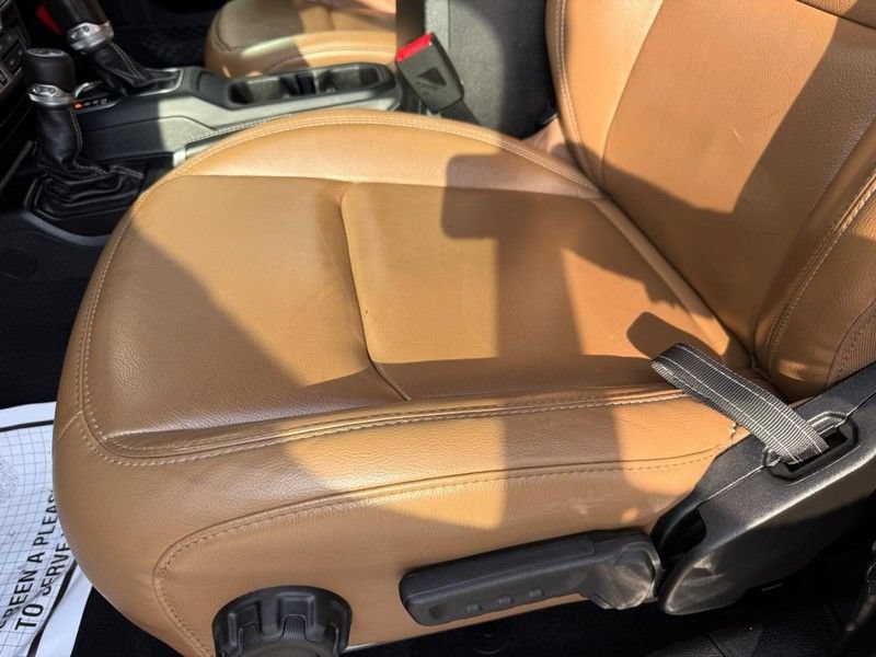 Used 2020 Jeep Gladiator Rubicon AWD/4WD image 17