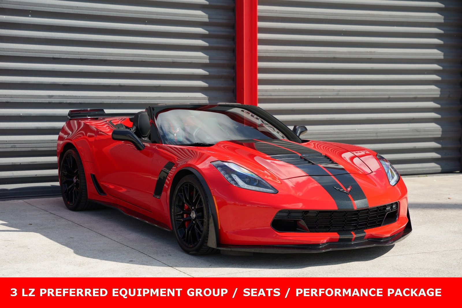 Used 2015 Chevrolet Corvette Z06 w/ 3LZ Preferred Equipment Group video 2