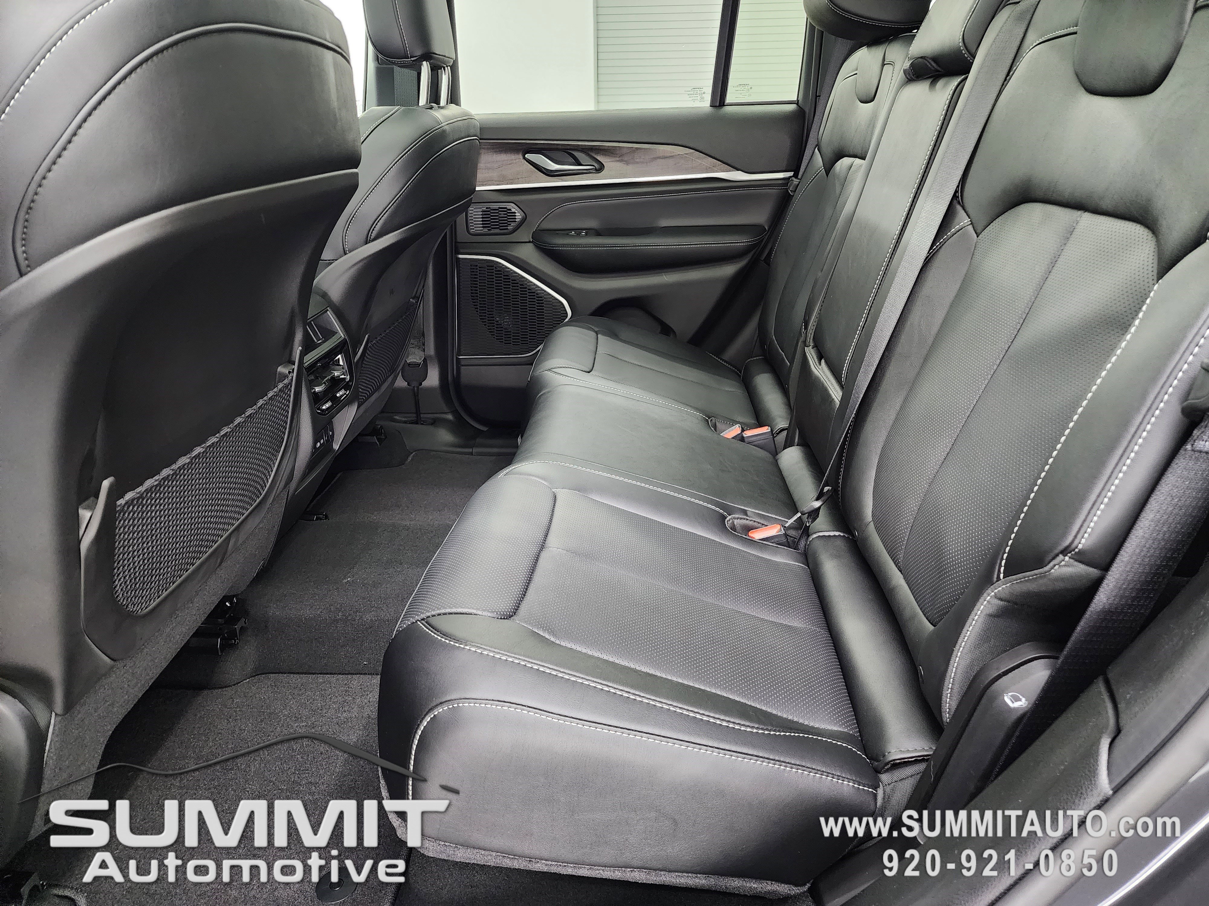 New 2026 Jeep Grand Cherokee Limited Reserve image 38