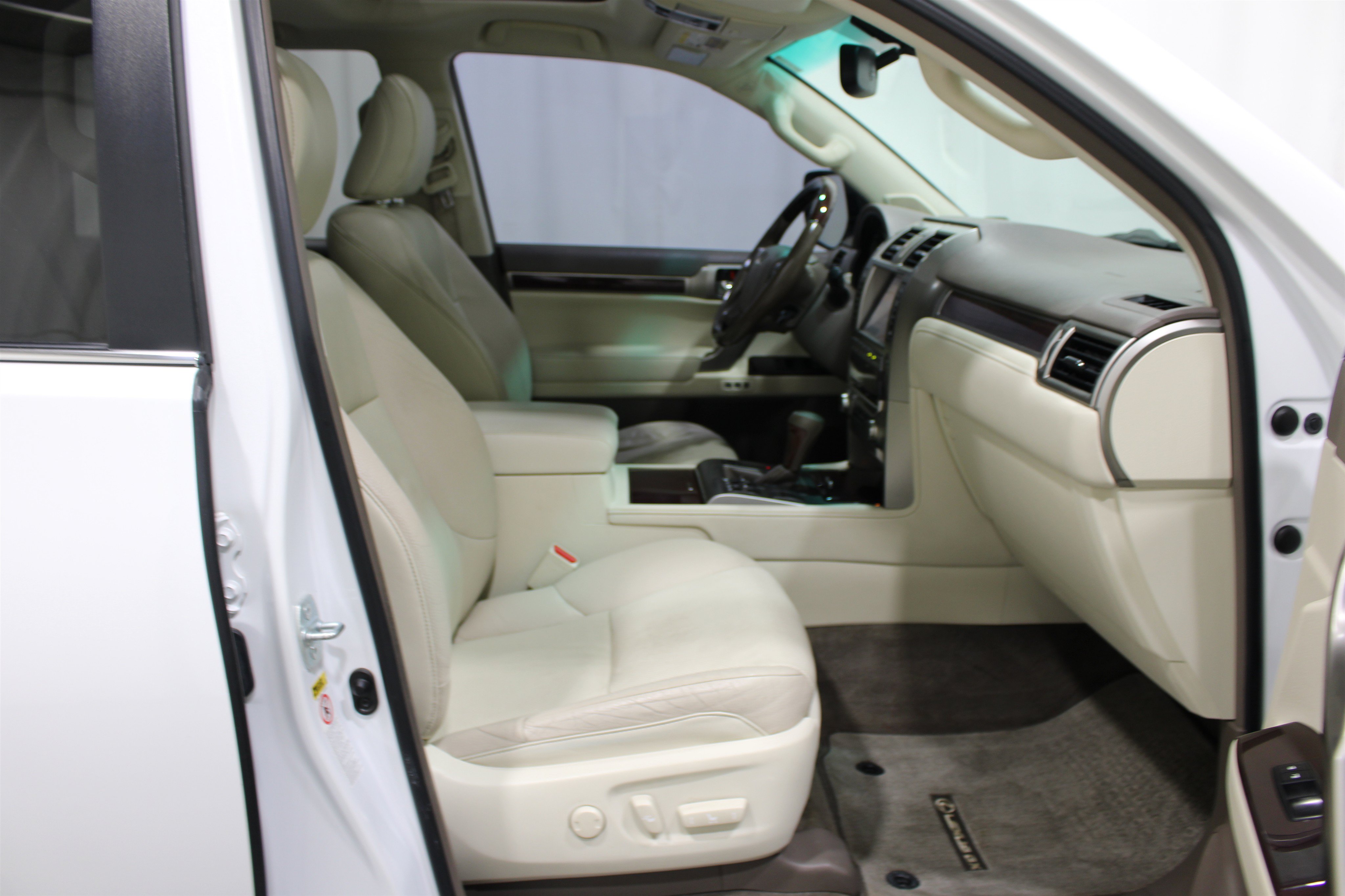 Used 2017 Lexus GX 460 Premium AWD/4WD image 27