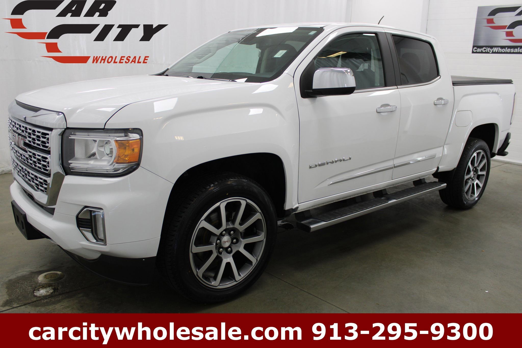Used 2021 GMC Canyon Denali AWD/4WD image 1