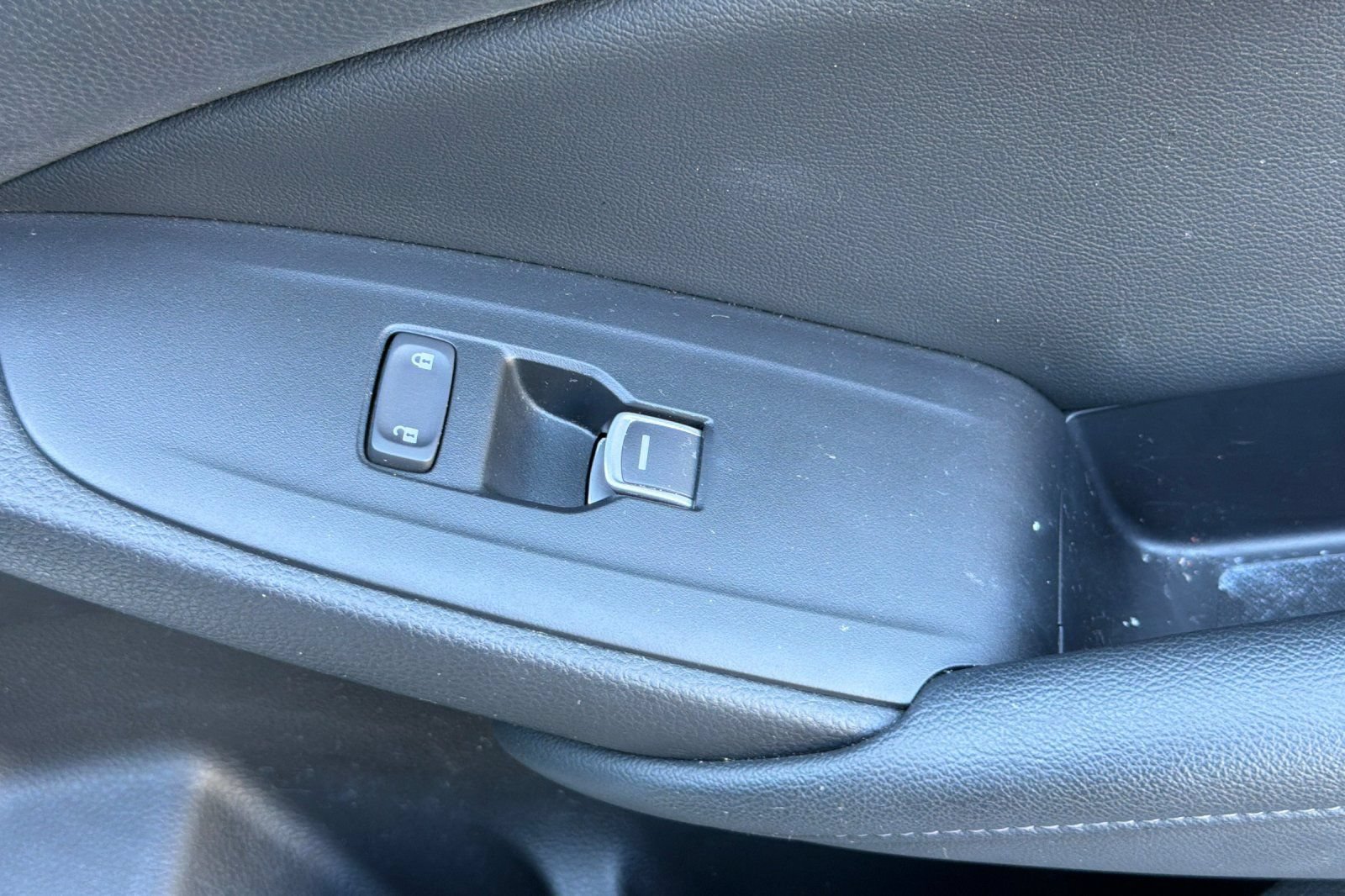 Used 2021 Honda Accord EX-L image 17